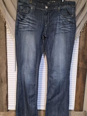 Seven7 Women's Medium Blue Flare Jeans